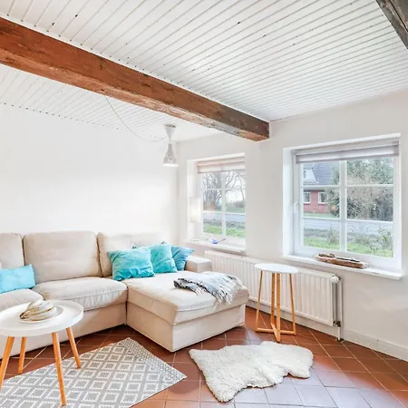 Lovely In Niebuell Ot